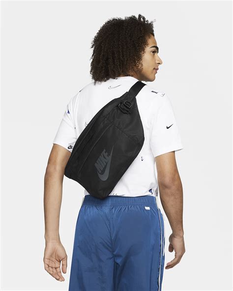 nike tech hip pack 10l.